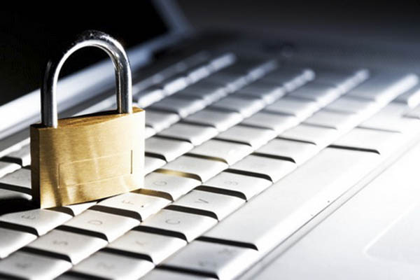 Как обеспечить безопасность компьютера в Интернете?